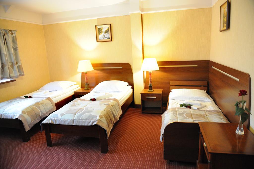 Hotel Czardasz Koziegłowy Δωμάτιο φωτογραφία