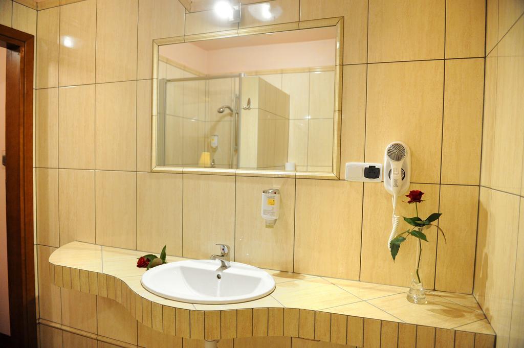 Hotel Czardasz Koziegłowy Δωμάτιο φωτογραφία