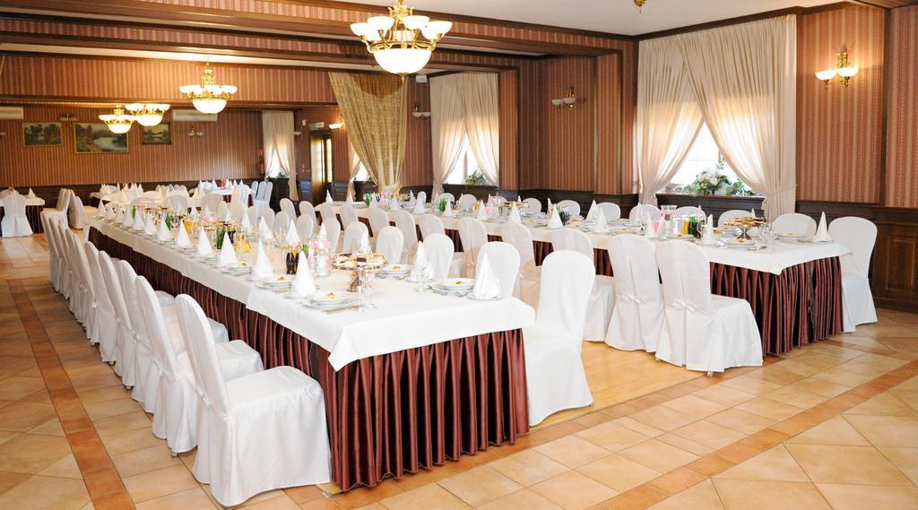Hotel Czardasz Koziegłowy Εξωτερικό φωτογραφία
