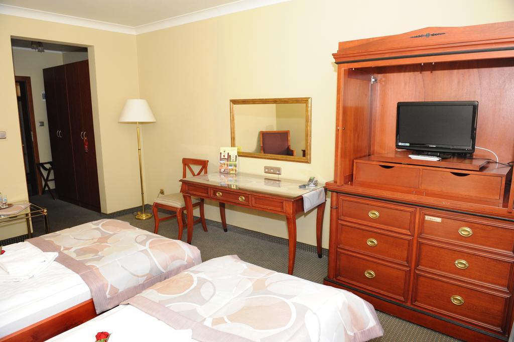 Hotel Czardasz Koziegłowy Εξωτερικό φωτογραφία