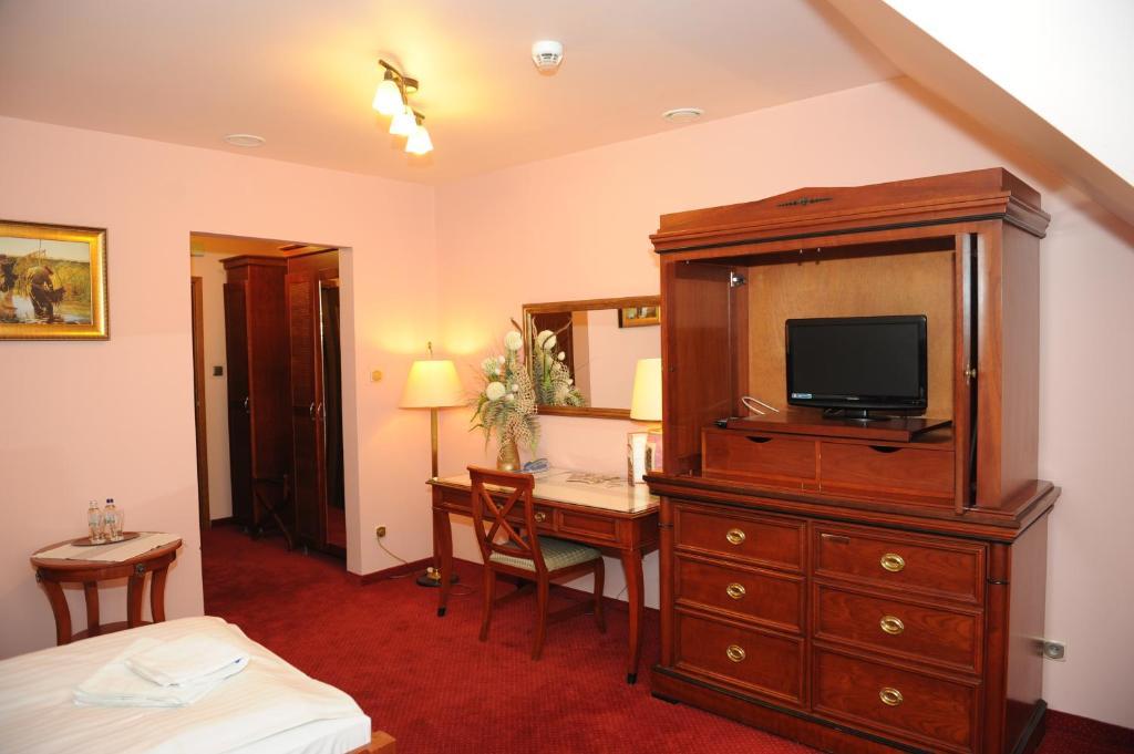 Hotel Czardasz Koziegłowy Εξωτερικό φωτογραφία